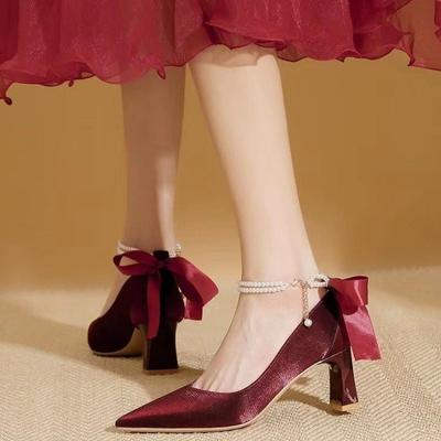 Мода 2024 года, лето, новая мода, однотонная жемчужная цепочка, галстук-бабочка, женская верхняя одежда, высокий каблук, заостренный носок, одинарные туфли