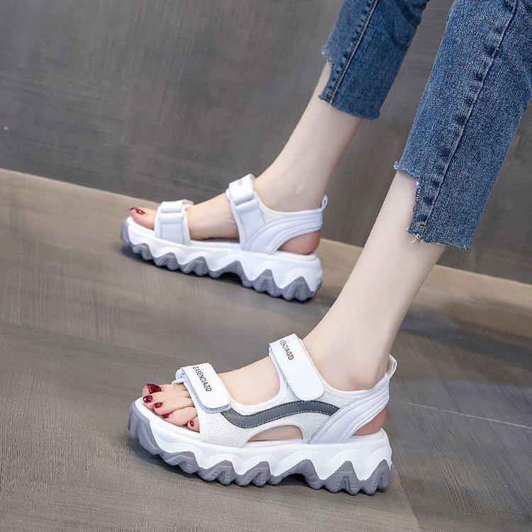 Women's Summer 2020 Thick-Soled Platform Sandals: Trendy Sporty Beach Shoes