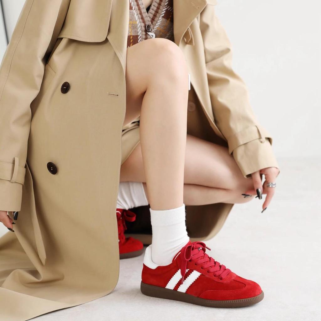 Женские кроссовки Angola Red Dexun Retro на шнуровке — повседневная обувь на толстой плоской подошве для осени и зимы.