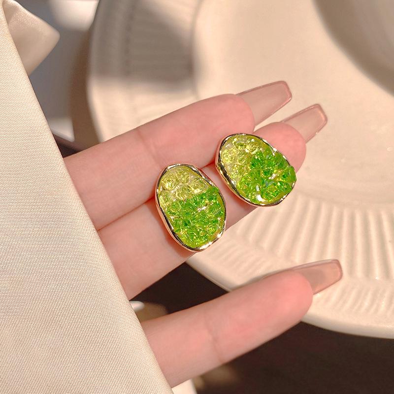 Блестящие серьги-пусеты с градиентными кристаллами для женщин, очаровательные серьги-гвоздики неправильной формы в сладких конфетных тонах, сказочные модные серьги-подвески для вечеринки, циркон