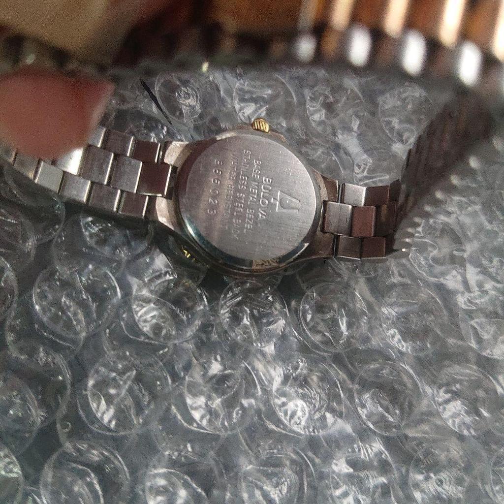 Б/у ЖЕНСКИЕ КВАРЦЕВЫЕ ЧАСЫ BULOVA