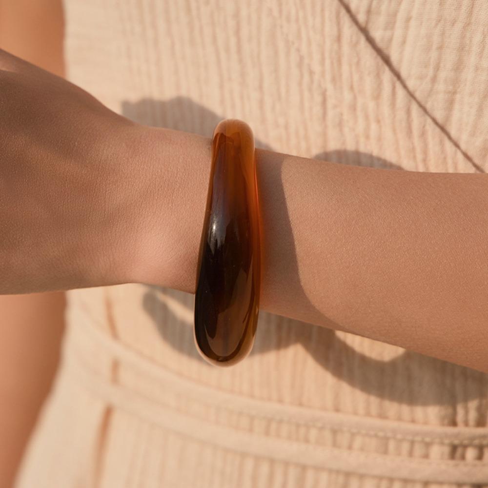 Open Bangle Irregular Bangle Acrylic Retro Hand Ring Exaggerated Bracelet Fashion Jewelry