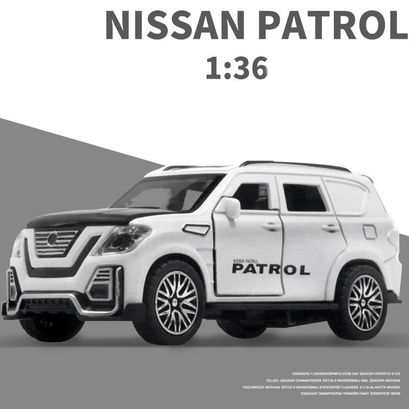 Литая под давлением модель автомобиля Nissan Patrol 1/36, игрушечный автомобиль с откатным механизмом для детей, коллекция подарков для мальчиков и девочек