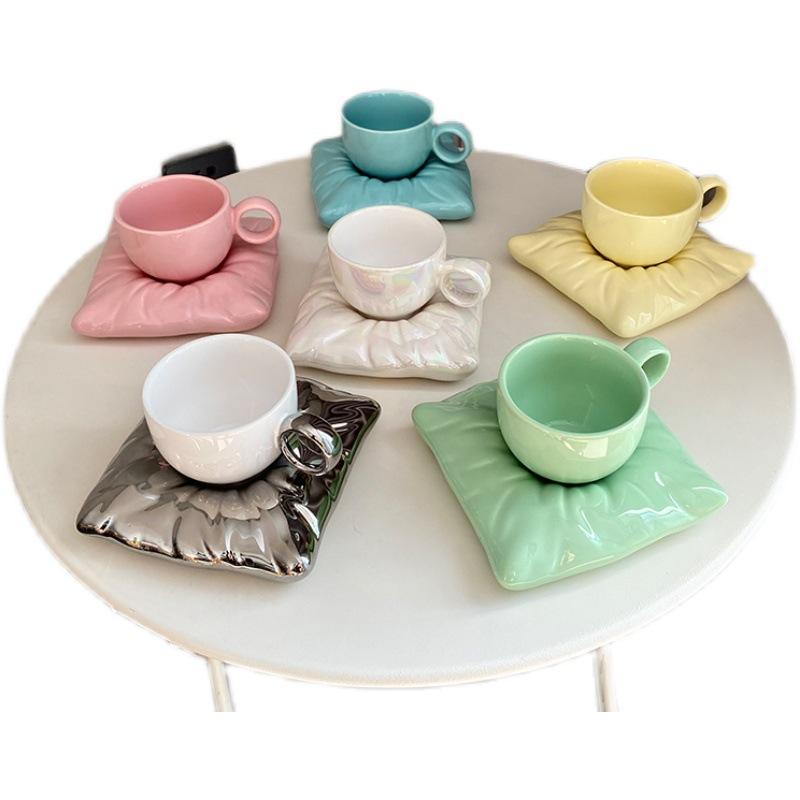 Ins Girl Heart Creative Solid Dazzle Color Milk Fat Подушка Керамическая чашка для кофе Тарелка Набор для приготовления чая Макарон Чашка для послеобеденного чая