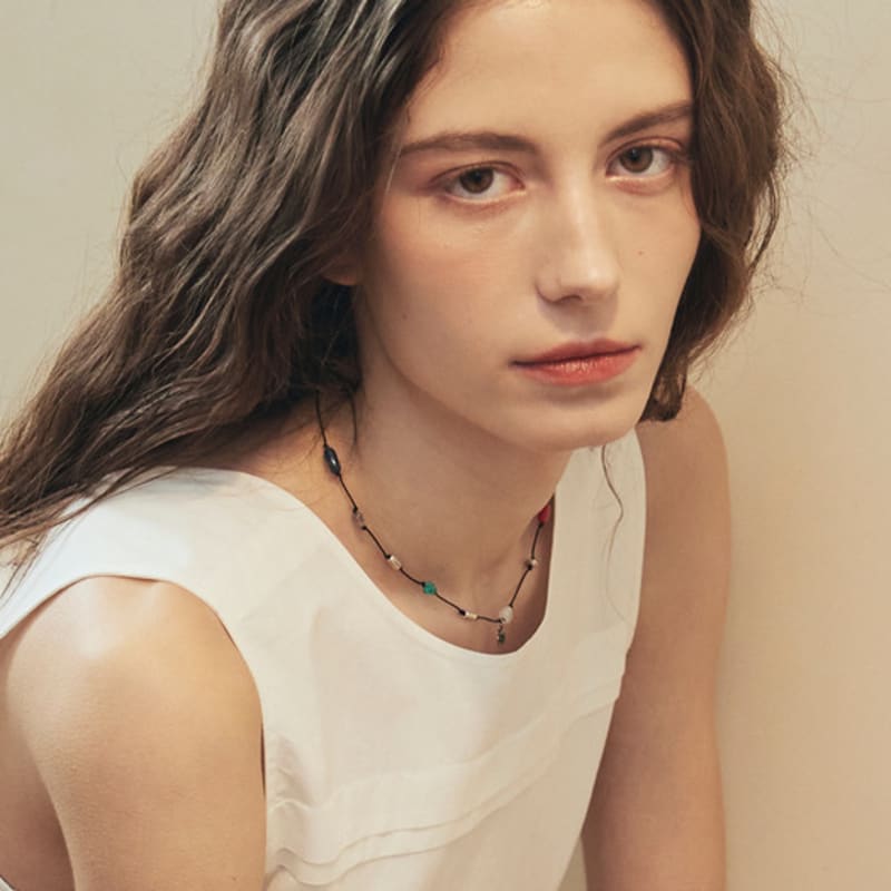 ouel VIVID STONE NECKLACE