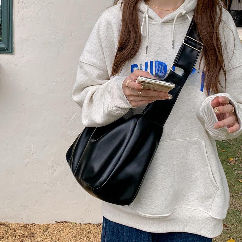 Женская сумка Niche Tote из мягкой кожи большой вместимости 2025 года — идеальный вариант для поездок в колледж