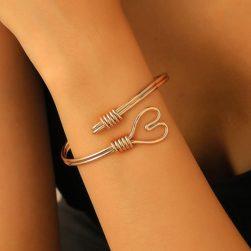 Luxury Lion Head Crystal Jewelry Set for Women – Pendant Necklace, Earrings, Bracelet & Ring