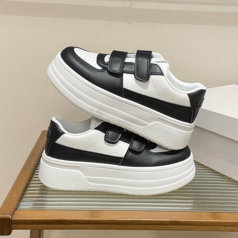Fashion Women's Spring Autumn New Casual Versatile Thick Soled Sneakers with Academic Style Simple Comfortable Durable Women's Shoes