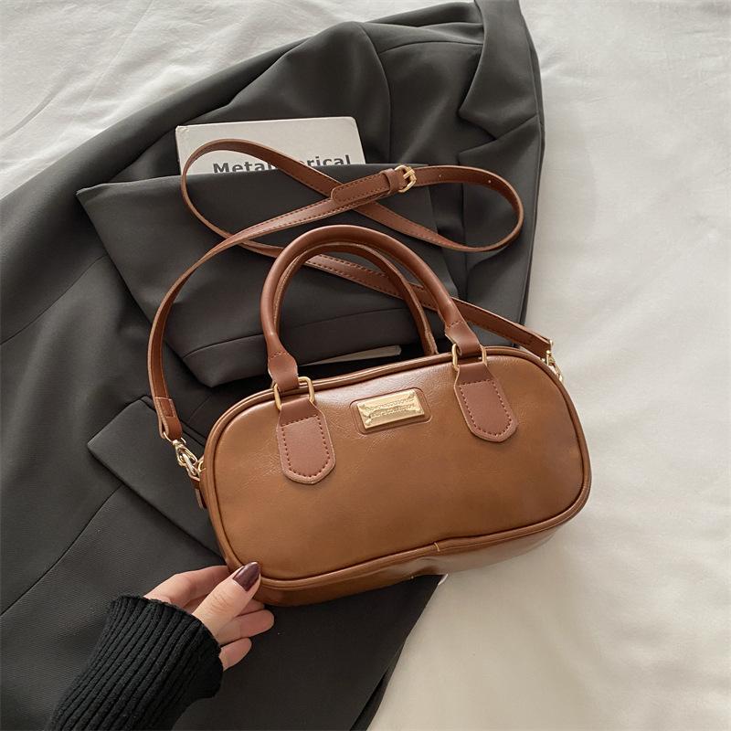 Маленькая сумка высокой ценности женская зима 2025 новая портативная сумка Boston модная наплечная сумка-мессенджер