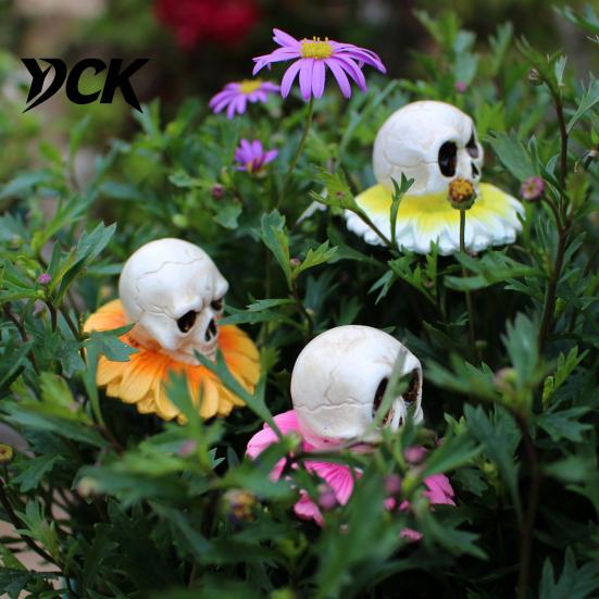 Halloween Skull Garden Stakes 3Pcs/Set Stakes, Chrysanthemum Yard Resin Decorative Plant Flower Ornaments for Lawn Patio Bed Decoration