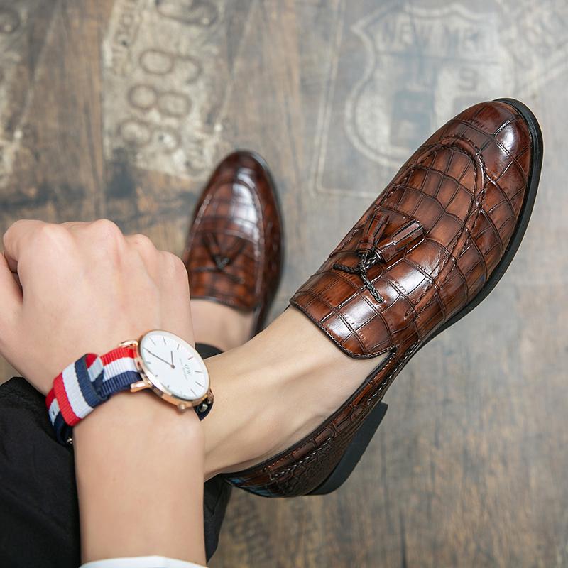 Classic Men's Casual Loafers Driving Shoes Moccasin Fashion Male Comfortable Autumn Leather Shoes Men Lazy Tassel Dress Shoes
