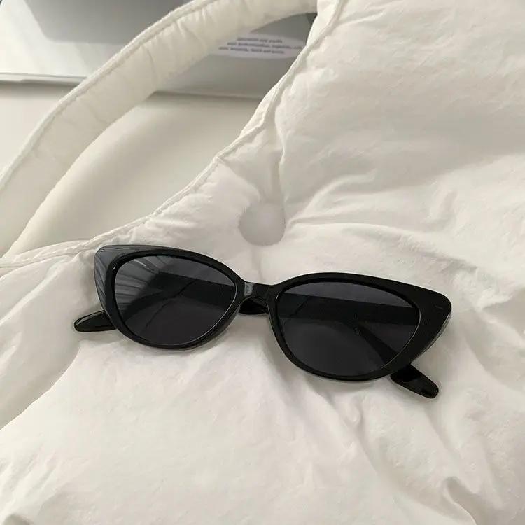 Vintage Cat Eye Sunglasses Women Men Small Frame UV400 Protection Luxury Brand Design Outdoor Eyewear