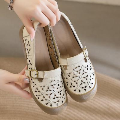 Мама лето полые новые на плоской подошве дышащие одинарные туфли сандалии нескользящие с мягкой подошвой удобные с отверстиями женская обувь