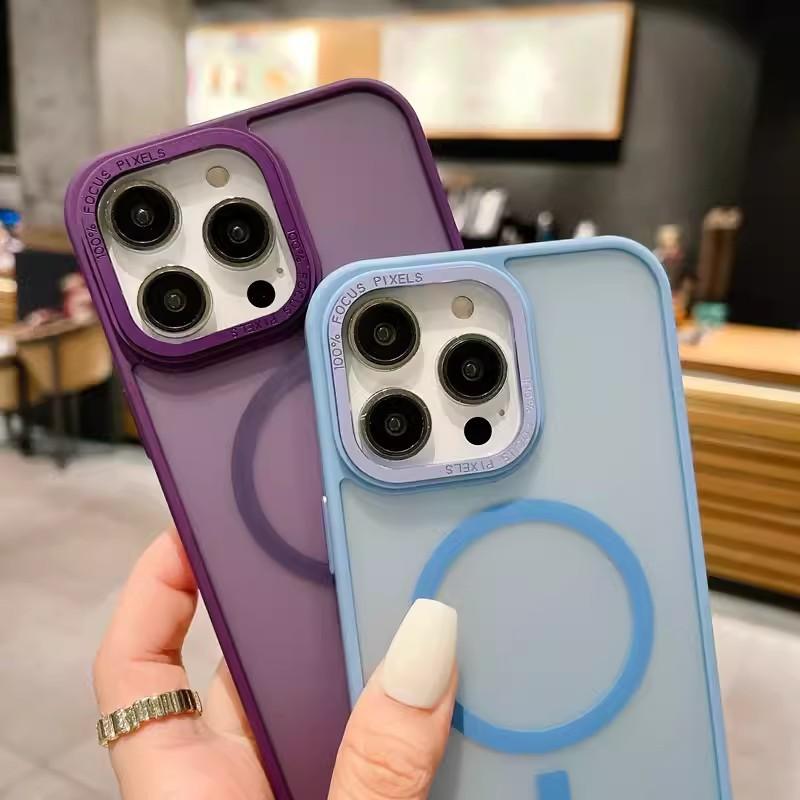Apple 16proMax Магнитная зарядка Чехол для мобильного телефона Ощущение кожи iPhone 15 Улучшенный матовый Подходит для 14 Чехол для защиты от падений