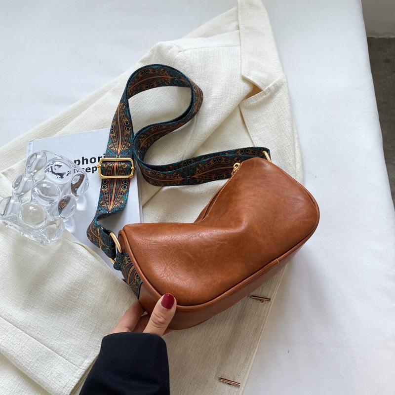 Summer Crossbody Bags for Women Vintage Fashion Trend Small Leather Design Pillow Shoulder Handbags and Purses CLE