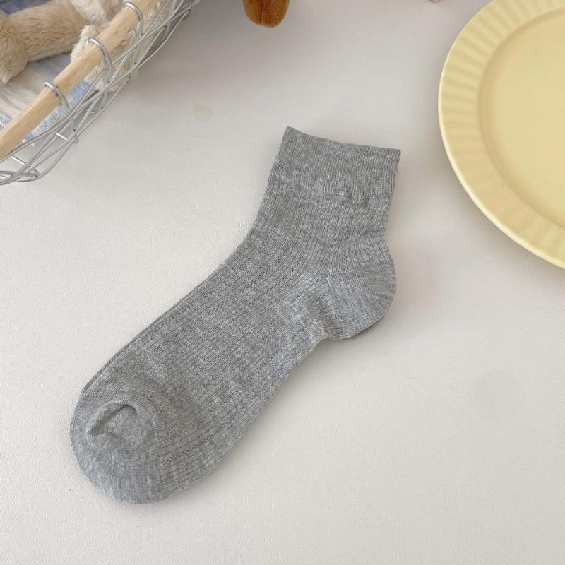 Women's Hollowed-out Thin Short Socks Summer Ballet-style Boneless Mid-calf Socks Breathable Solid Color Mesh Socks for Women