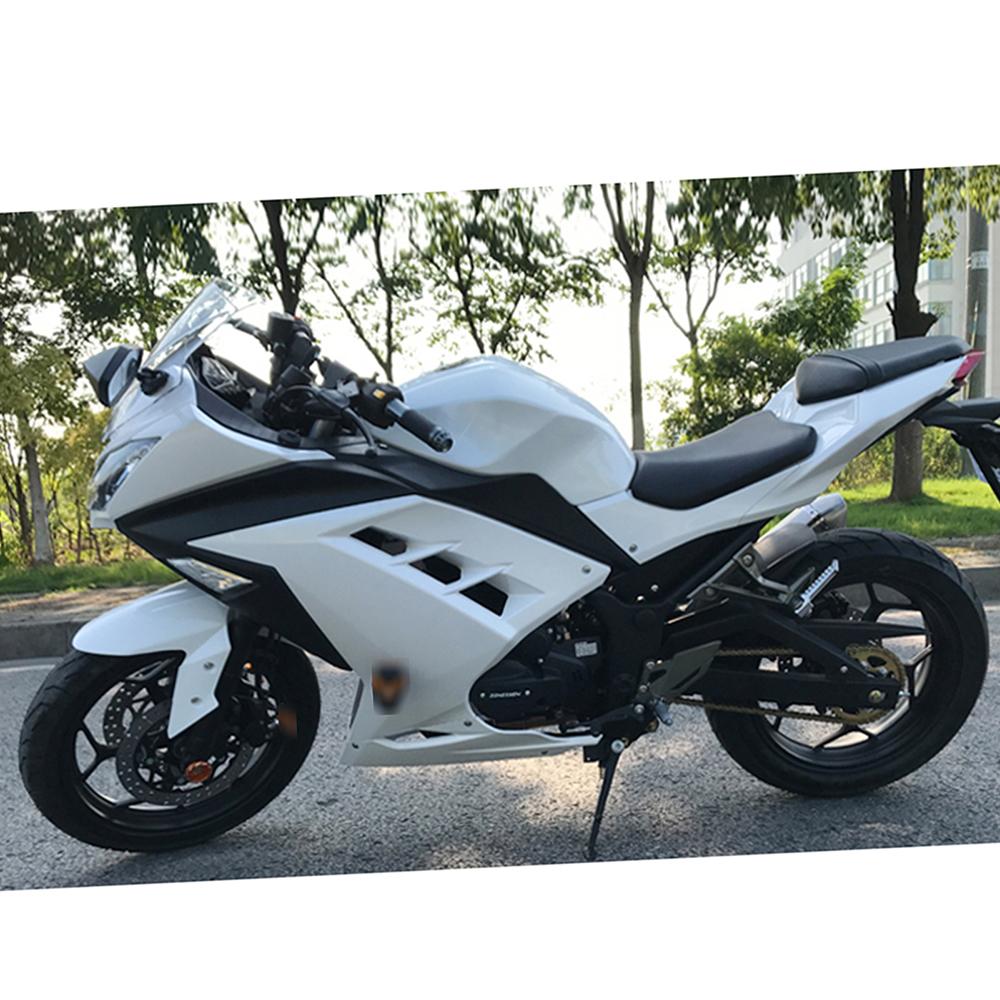 Stretchable Glossy Vinyl Film Protective Car Vinyl Wrap Stickers with Air Release Car Styling