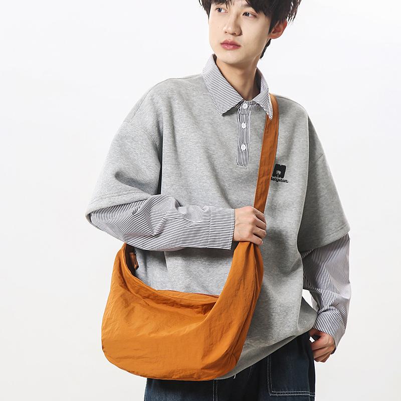 2025 Dumpling Bag Women's Simple Solid Color Lazy Wind Large Capacity Student Shoulder Bag Men's Class Korean Version Messenger Bag Bag