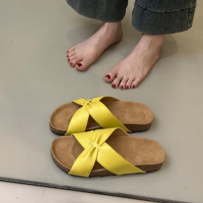 2025 лето новый верхняя одежда повседневные тапочки полые сумка голова крутые тапочки удобные круглый носок танкетка женские тапочки