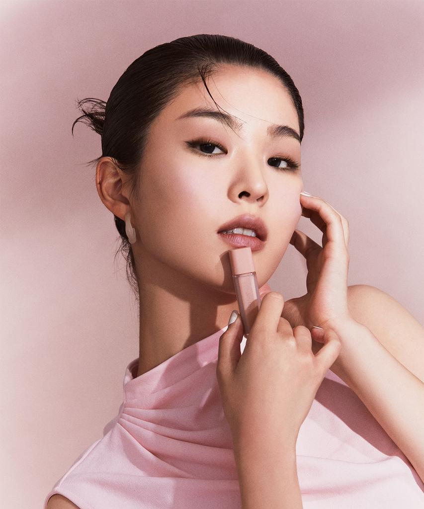 Праймер для век Wink Eye Shade (Выберите 2 из 15 оттенков + Бесплатная пуховка Wink Finger Puff)