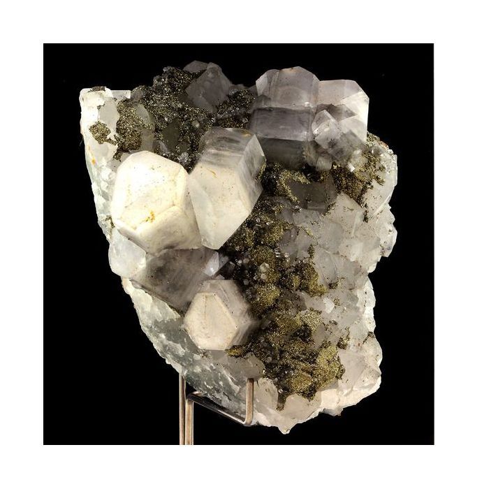 Pierres et Minéraux. Calcite, Pyrite, Fluorite. 1515.5 ct. El Hammam Mine, Meknès, Maroc.