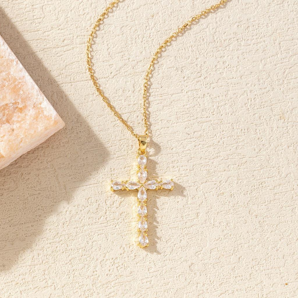 Necklace Copper Gold-plated Full Diamond Retro Light Luxury High-end Titanium Steel Chain Does Not Fade Jewelry Women