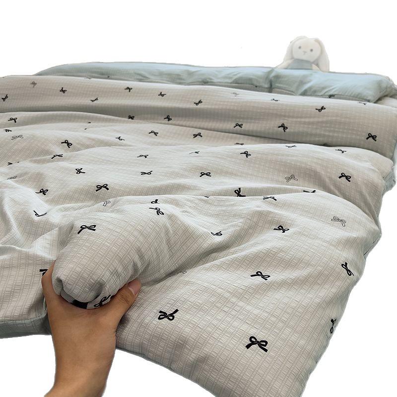 Cream wind bed four-piece set, skin-friendly and soft explosion single quilt cover, student dormitory bed sheet four-piece set