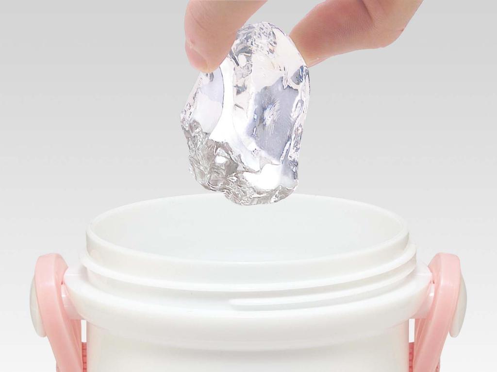 Skater Children's Water Bottle, 480ml, Direct Drinking, Plastic, One-Touch Operation, Dishwasher Safe, Made in Japan, Kobito Zukan (Peach Butt)