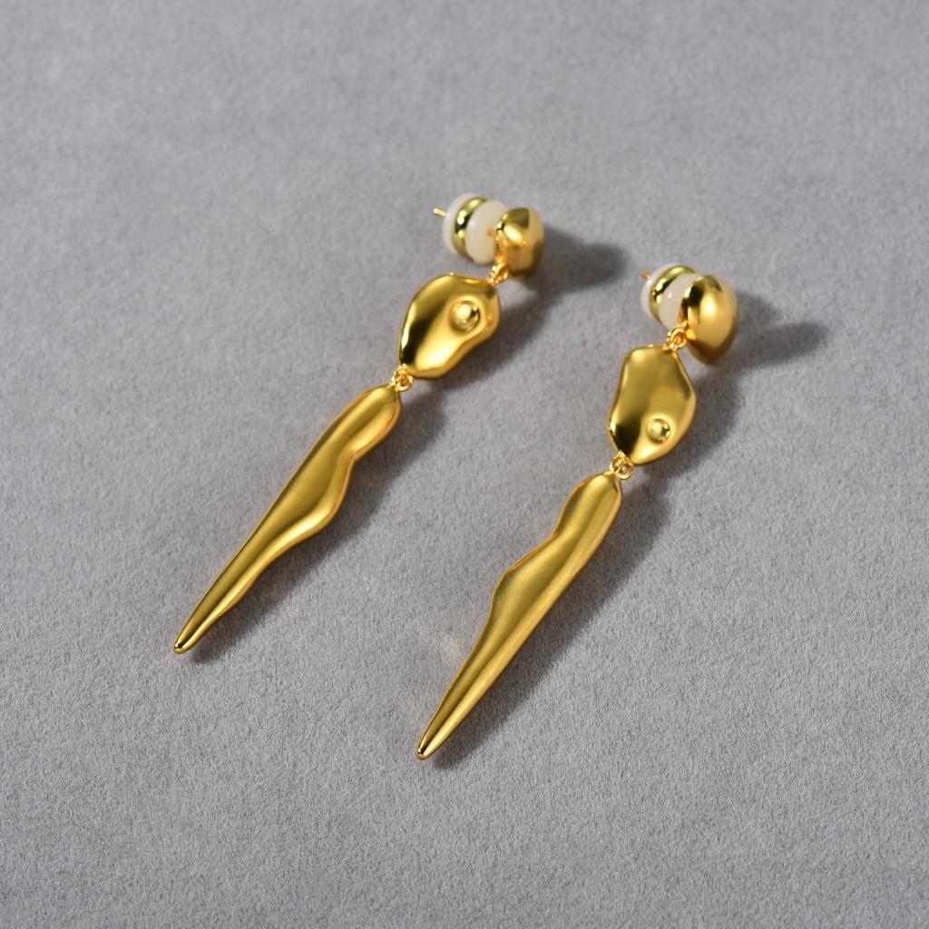 Retro Earrings, Medieval Copper Plated 18K Real Gold Irregular Long Stud Earrings, Unique Personality And Trendy Earrings For Women