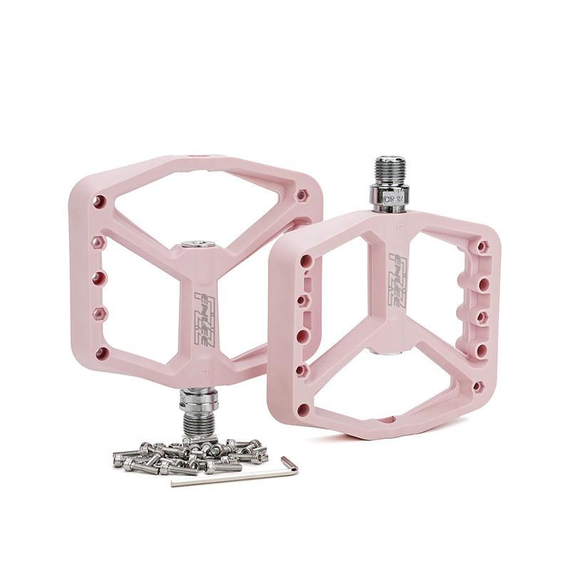 Heavy Duty Nylon Fiber Bicycle Pedals With Sealed Bearings Anti-Slip Platform Mountain Bike Road Folding