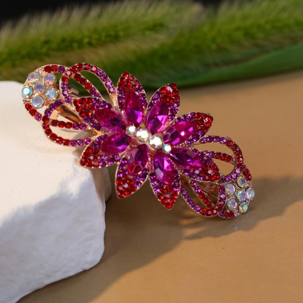 Элегантная заколка для волос с цветком и стразами: Роскошный весенний аксессуар для женщин