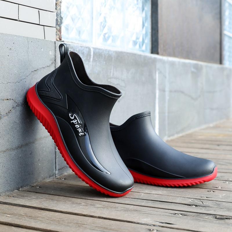 Новые дождевые ботинки мужские легкие водонепроницаемые ботинки на плоской подошве короткие водонепроницаемые сапоги износостойкие кухонные нескользящие рабочие резиновые сапоги мужские дождевые ботинки