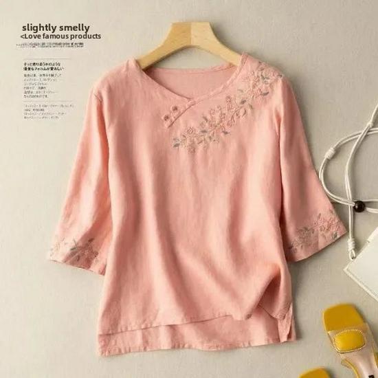 Осень 2024 г. Женская вышитая футболка из хлопка и льна: Свободный крой, прикрывающий живот, узкий круглый вырез, рукава три четверти.