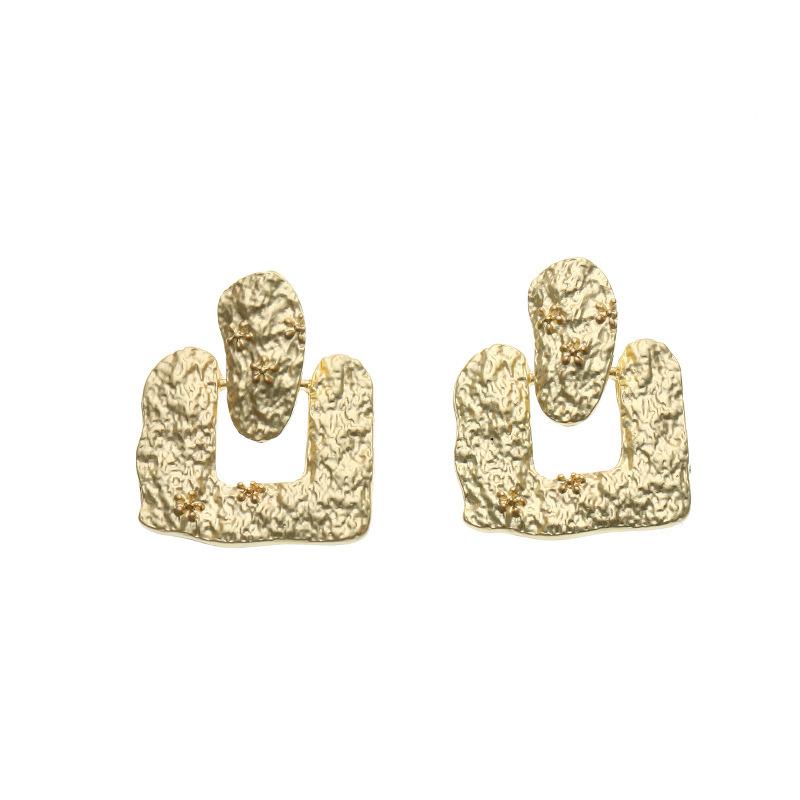 Уникальные квадратные серьги с фактурным геометрическим дизайном