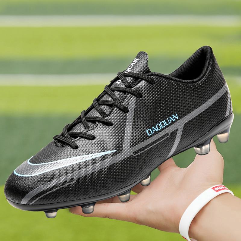 Football Boots Comfortable Soccer Shoes Breathable White Football Men Sneakers Futsal Training Shoes Tenis Masculino Zapatillas