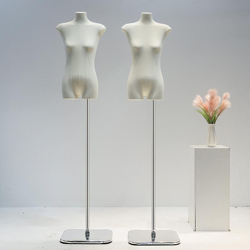 Манекен женский с плоским телом в корейском стиле и широкими плечами для демонстрации женской одежды