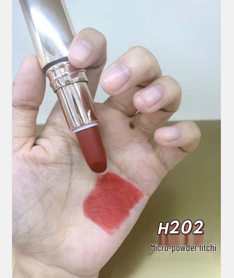 Huris Soft Focus Velvet Lipstick – Матовая, Не сушит, Не липкая, Идеально для вечеринок
