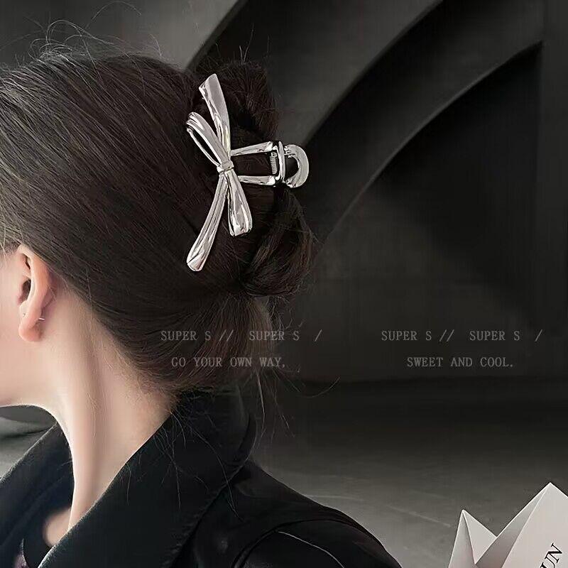 Высококачественная металлическая заколка-бабочка для женщин - Большая, элегантная, в стиле 2024 года, зажим-акула