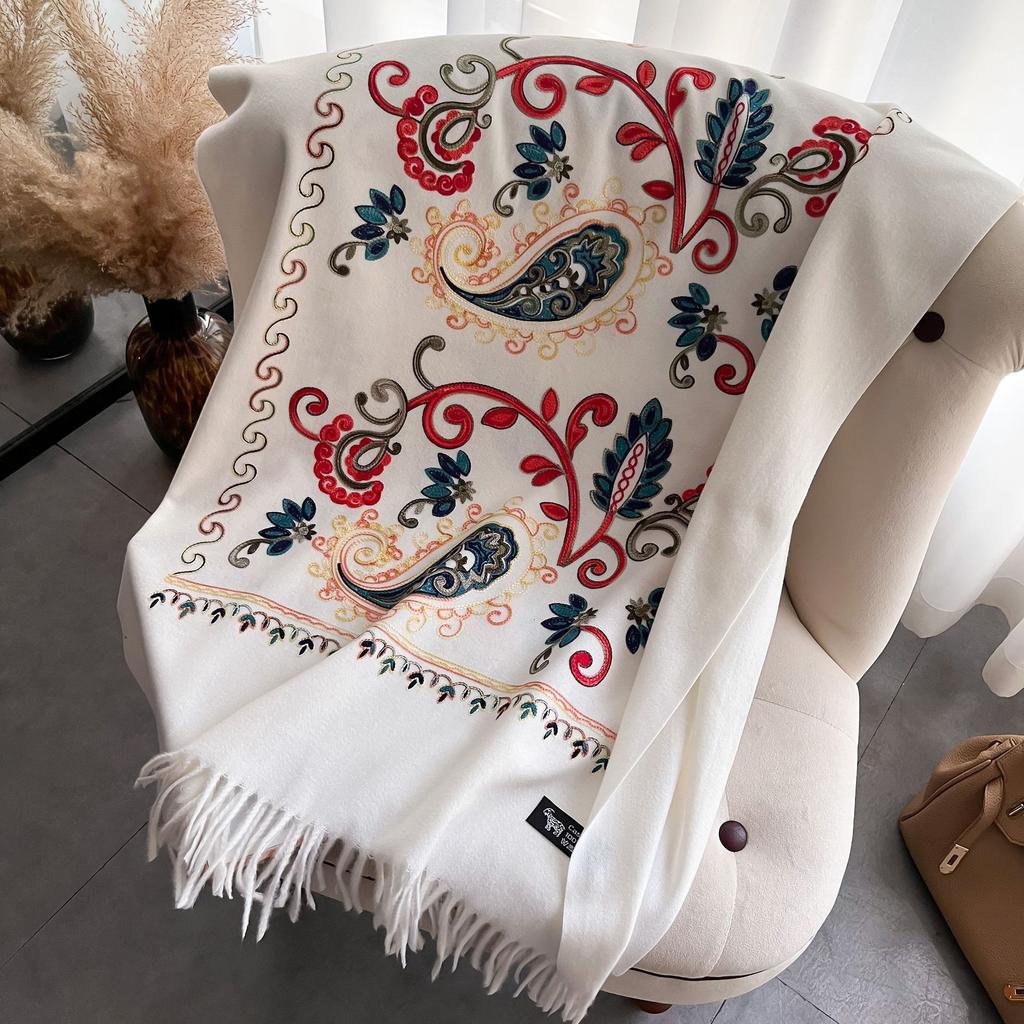 Winter Warm Cashmere Scarf for Women Paisley Embroidery Pashmina Blanket Thick Shawl Wrap Neckerchief Elegant Poncho Bufanda