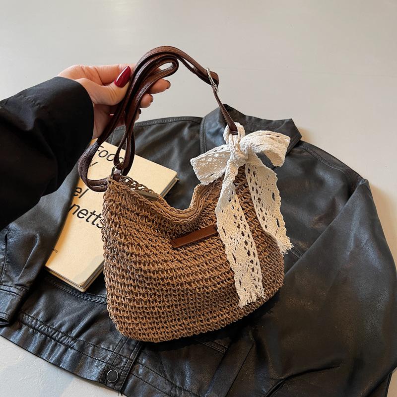 Woven Straw Crossbody Bag Women's Large Capacity 2025 New Summer Versatile Bucket Bag Seaside Vacation Beach Bag