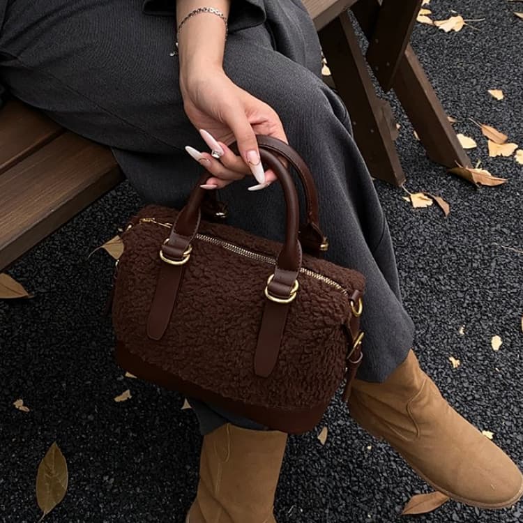 Женская плюшевая сумка через плечо