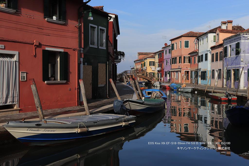 Canon Цифровая зеркальная камера EOS Kiss X9i с двойным зумом EOSKISSX9I-WKIT