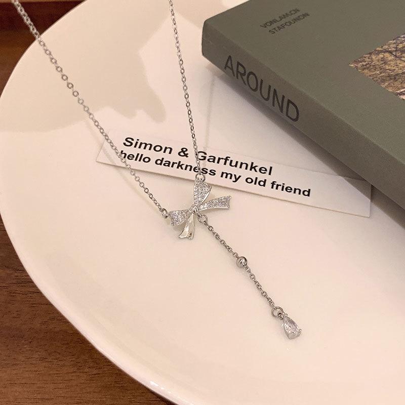 Ожерелье-цепочка с бантом