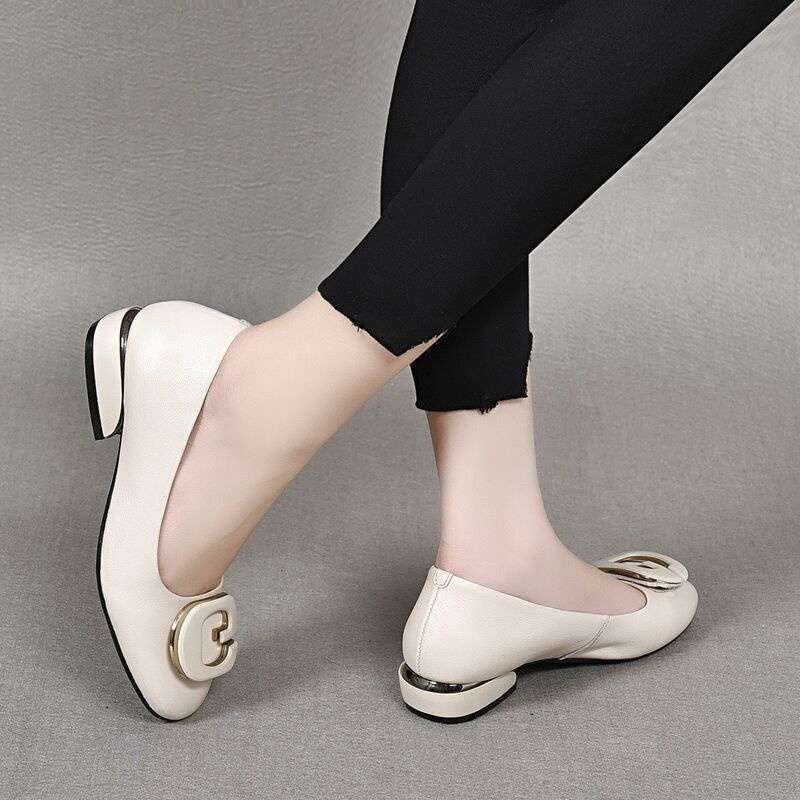 Round Head Doudou Shoes Women's Summer 2025 New Soft-soled Shallow Mouth Low-heeled Single Shoes Soft Leather Flat-soled Four-season Shoes