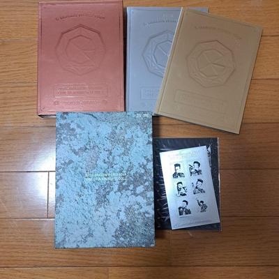 [Б/У] Альбом CD/DVD G-DRAGON WORLD TOUR