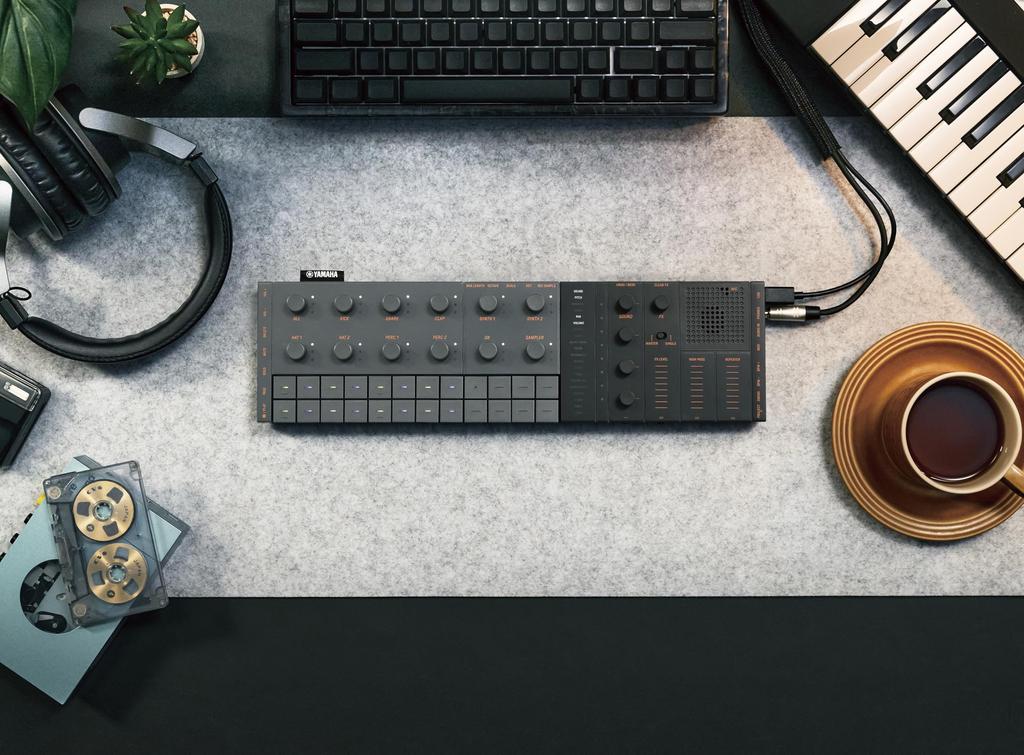 YAMAHA YAMAHA Music Production Studio SEQTRAK BLACK From original electronic music production to all in one performance, unit.