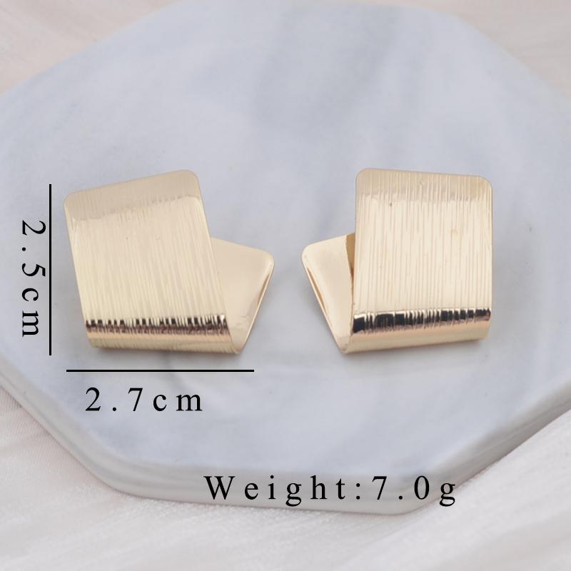 Metal Fold Asymmetry Square Earrings for Women Golden Silver Zinc Alloy Geometry European Brief Drop Earrings Jewelry Gift