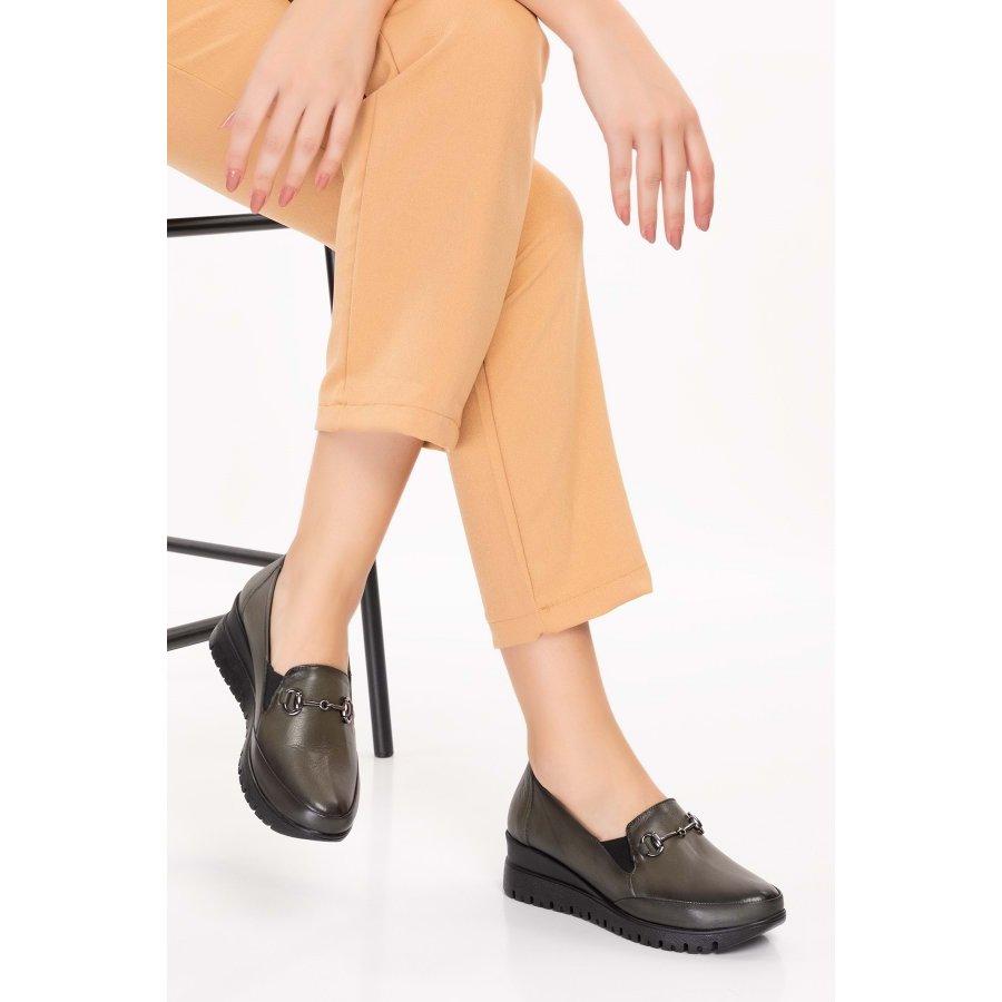 Женская удобная повседневная обувь из натуральной кожи на анатомической подошве