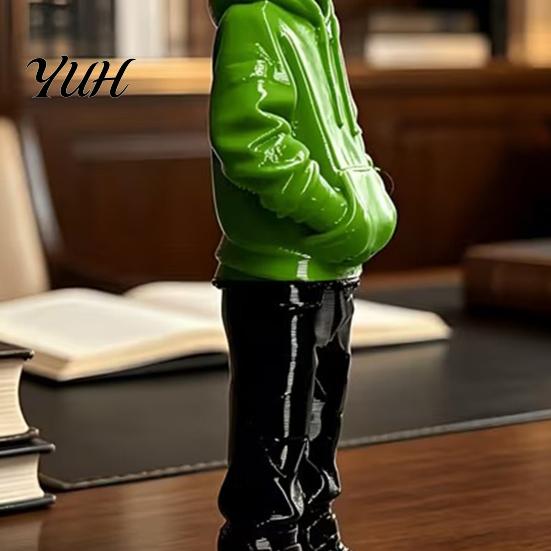Cyber Atmosphere Interior Decor 3D Printed Alien Figurine with Hoodie And Headphone, Trendy Desktop Desk Ornament, Style Statue for Gaming Room