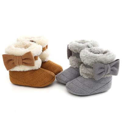 Младенческие замшевые зимние сапоги, обувь для маленьких мальчиков и девочек, мягкая подошва, милые флисовые сапоги для первых ходунков с бантом, флисовые сапоги для новорожденных с плюшевой подкладкой